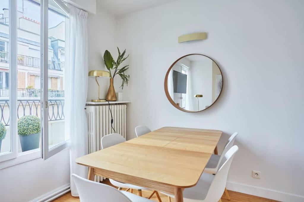 Rent A Room Apartments - Degas Paris Ngoại thất bức ảnh